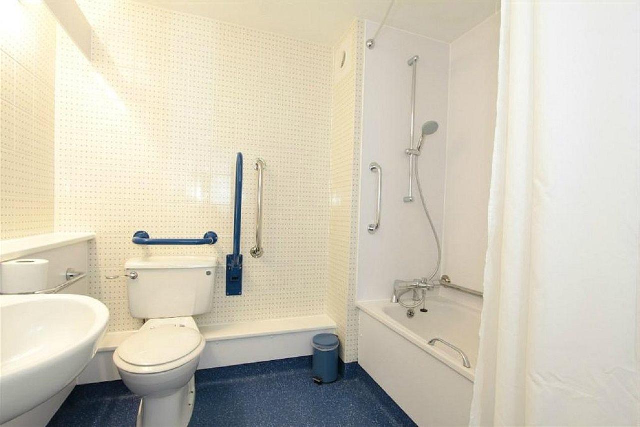 Travelodge Ipswich Stowmarket Haughley Ngoại thất bức ảnh